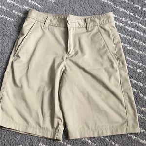 Boys under armour khaki shorts size 12